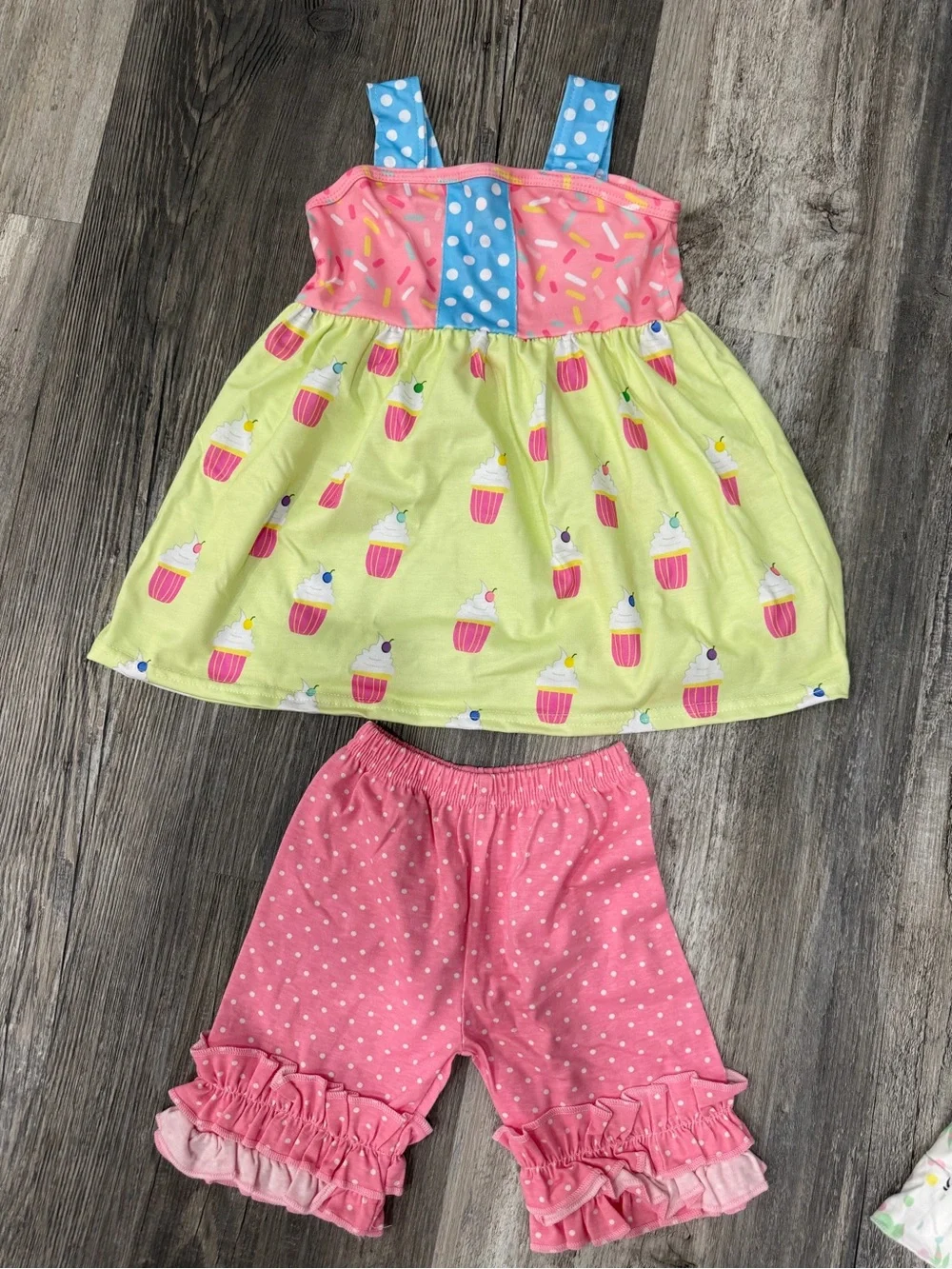 Baby Girls' Pink & Yellow Cupcake Capri Set